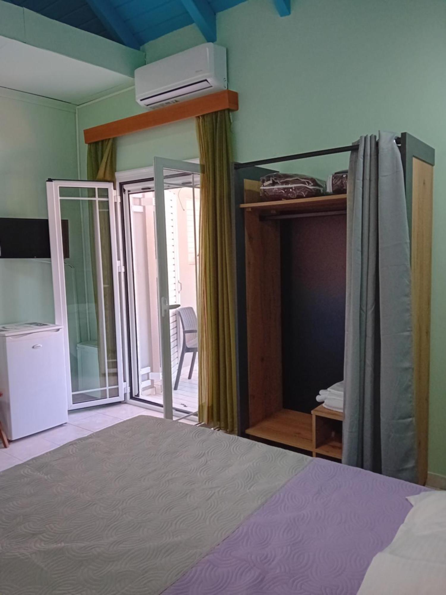 Valta'S Room 3 Palairos Экстерьер фото